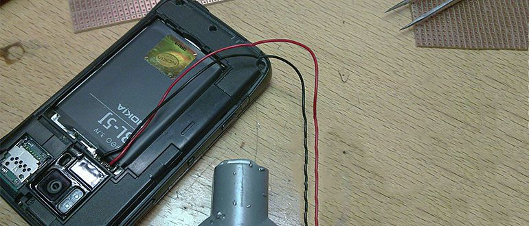 Allumez le téléphone sans batterie