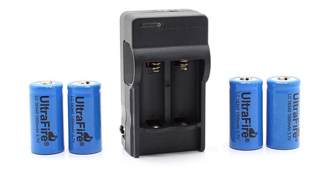 Chargeur et batteries 16340